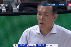 C9不断突破！，费德勒连续十二场比赛得分超过大比分获胜全场沸腾不已的简单介绍